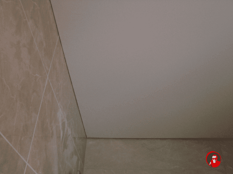 Бесщелевое примыкание система Kraab к плитке.