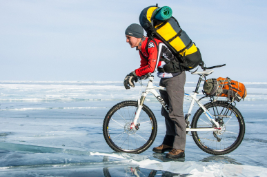 на велосипеде по льду