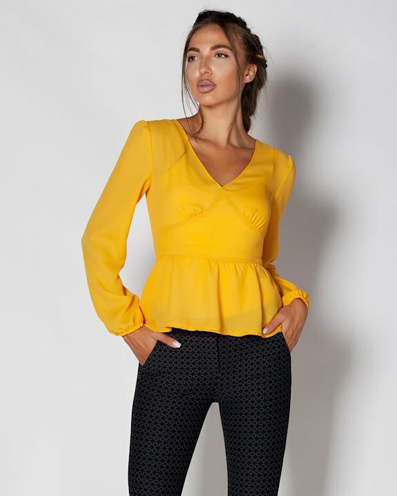 Ефектна есенна блуза с пеплум в жълто