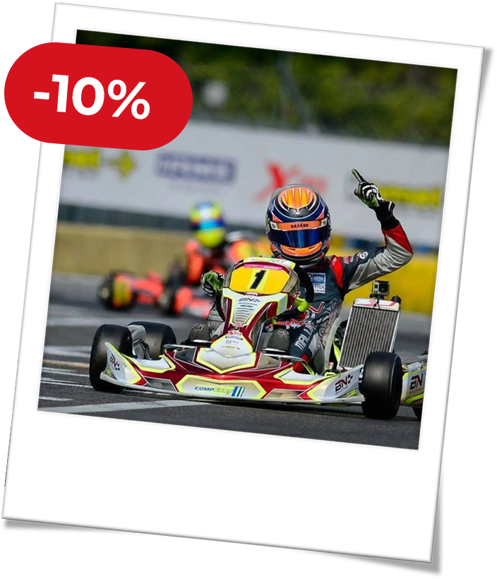 фото нанесения макияжа на лицо девушки 