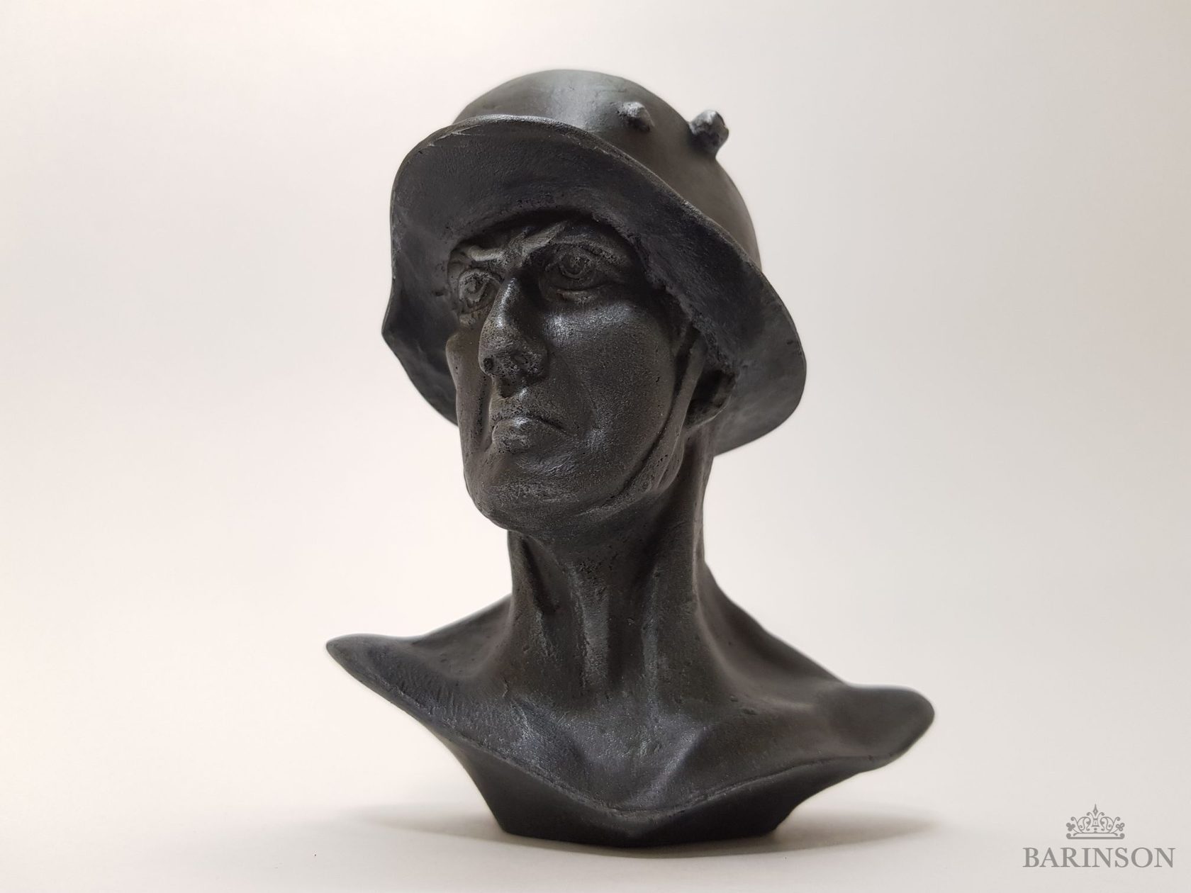 бюст в каске. бюст немецкого офицера. бюст германского солдата. бюст шпиатр германия. бронзовый бюст немецкого солдата.