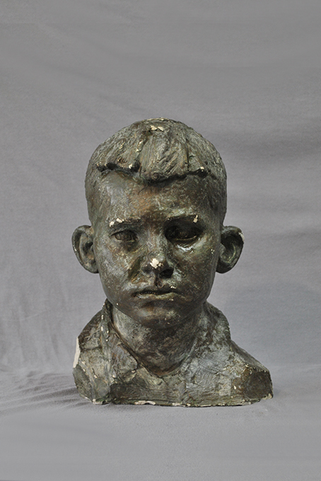 бюст пионер гипс