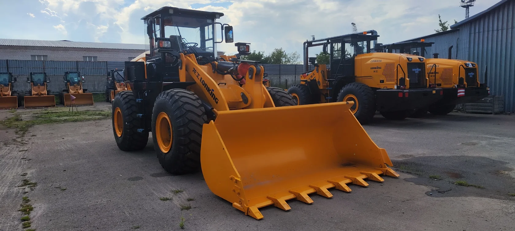 Фронтальный погрузчик LONKING CDM 853G