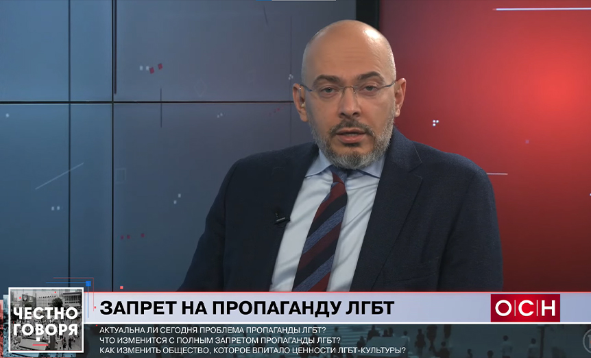 Наша команда занималась переоформлением YouTube-канала. Художники разработали эстетику выпусков и визуальные эффекты. Был обновлен логотип и оформлены социальные сети