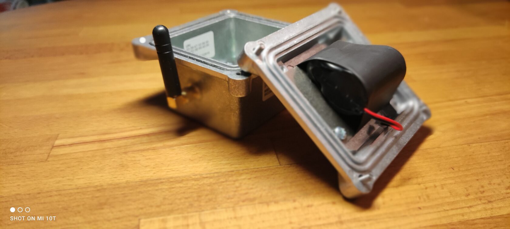 NB-IoT датчик открытия люков IoT 1 AI