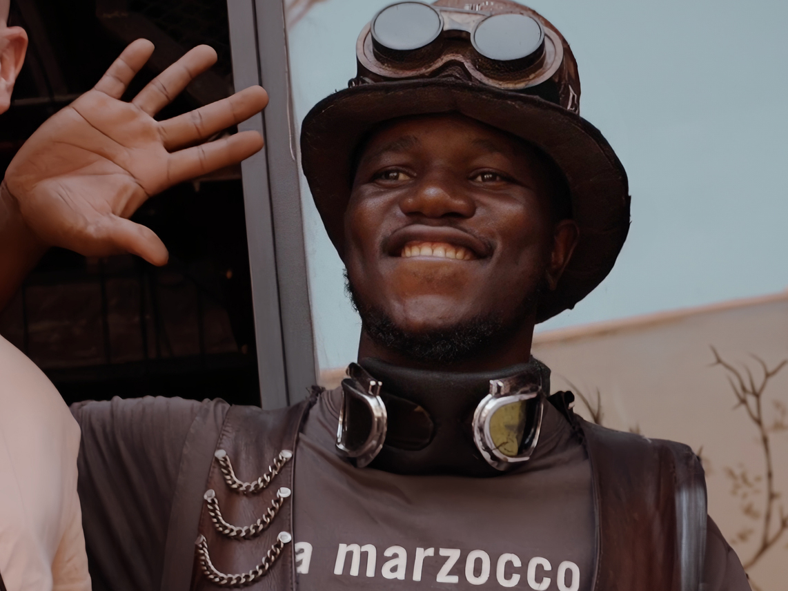 Стильная Кофейня в Кейптауне Стимпанк лучший кофе