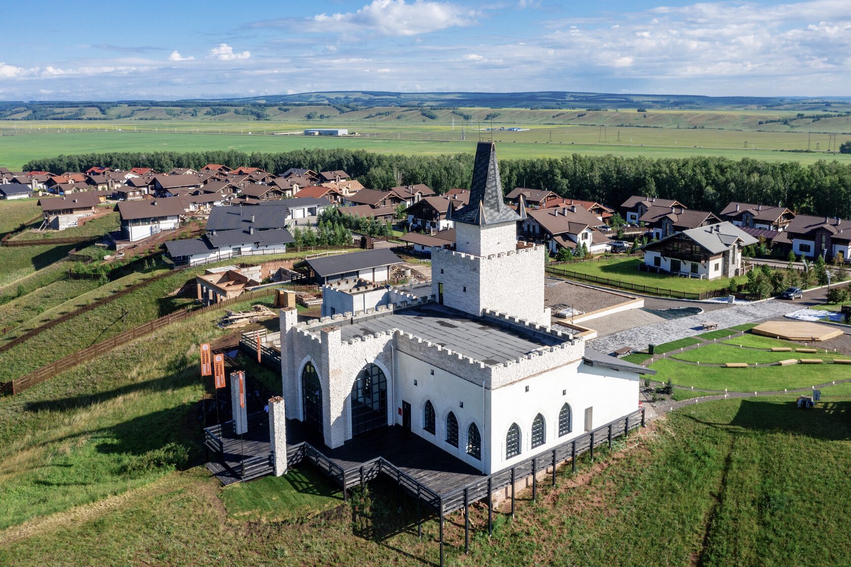 Белый замок Шамони Красноярск