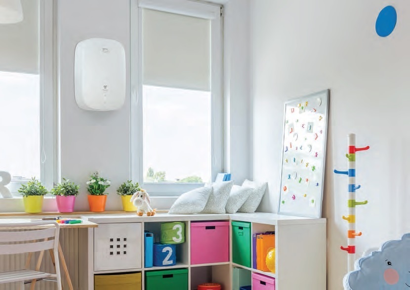 Приточно-очистительный комплекс BREZZA XS подает свежий, насыщенный кислородом, воздух с улицы в помещение площадью до 37 м2.