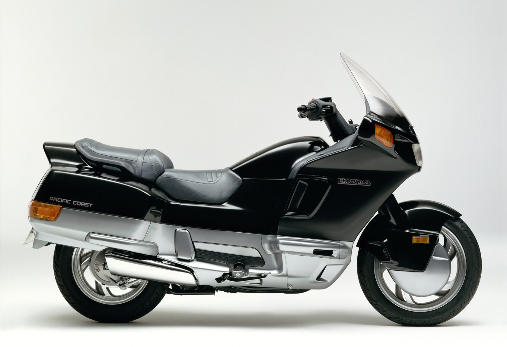 honda pc800 pacific coast