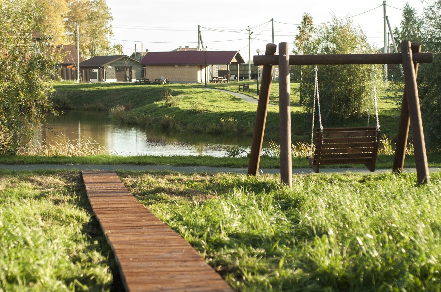 Участок новосибирская. Боярский двор Новосибирск. Боярский двор Северодвинск. Коттедж Боярский село Ленинское. Кременкуль Боярский двор.