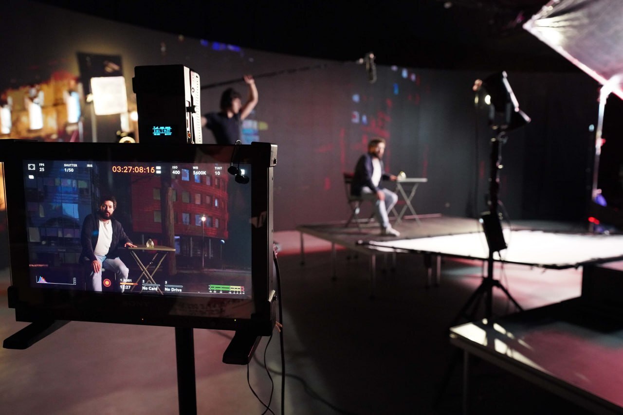 Camera monitor showing LED virtual production preview