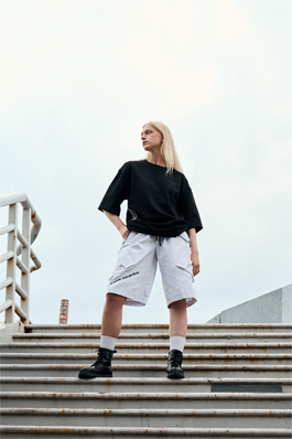 Бомер женский черный