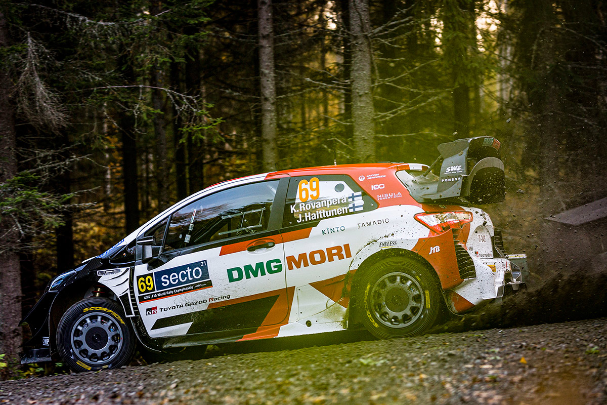 Калле Рованпера и Йонне Халттунен, Toyota Yaris WRC, ралли Финляндия 2021