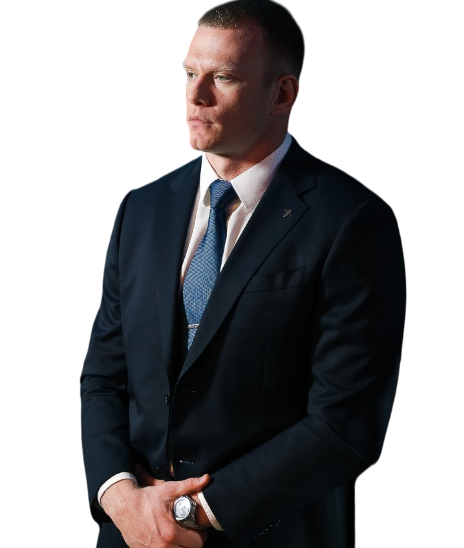 ведущий Сергей