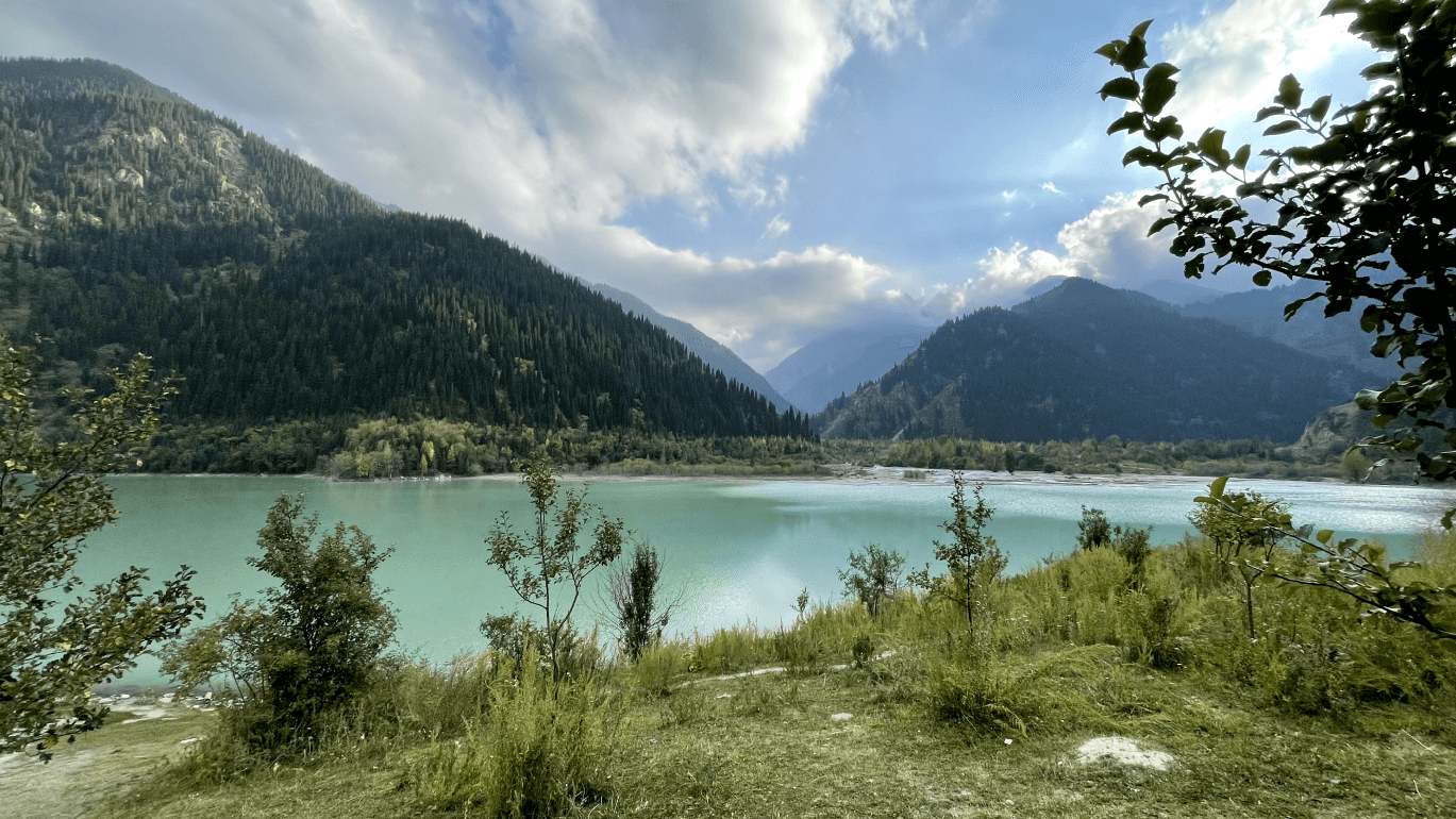 Issyk Lake. National park tips and descriptions SUV Tours blog