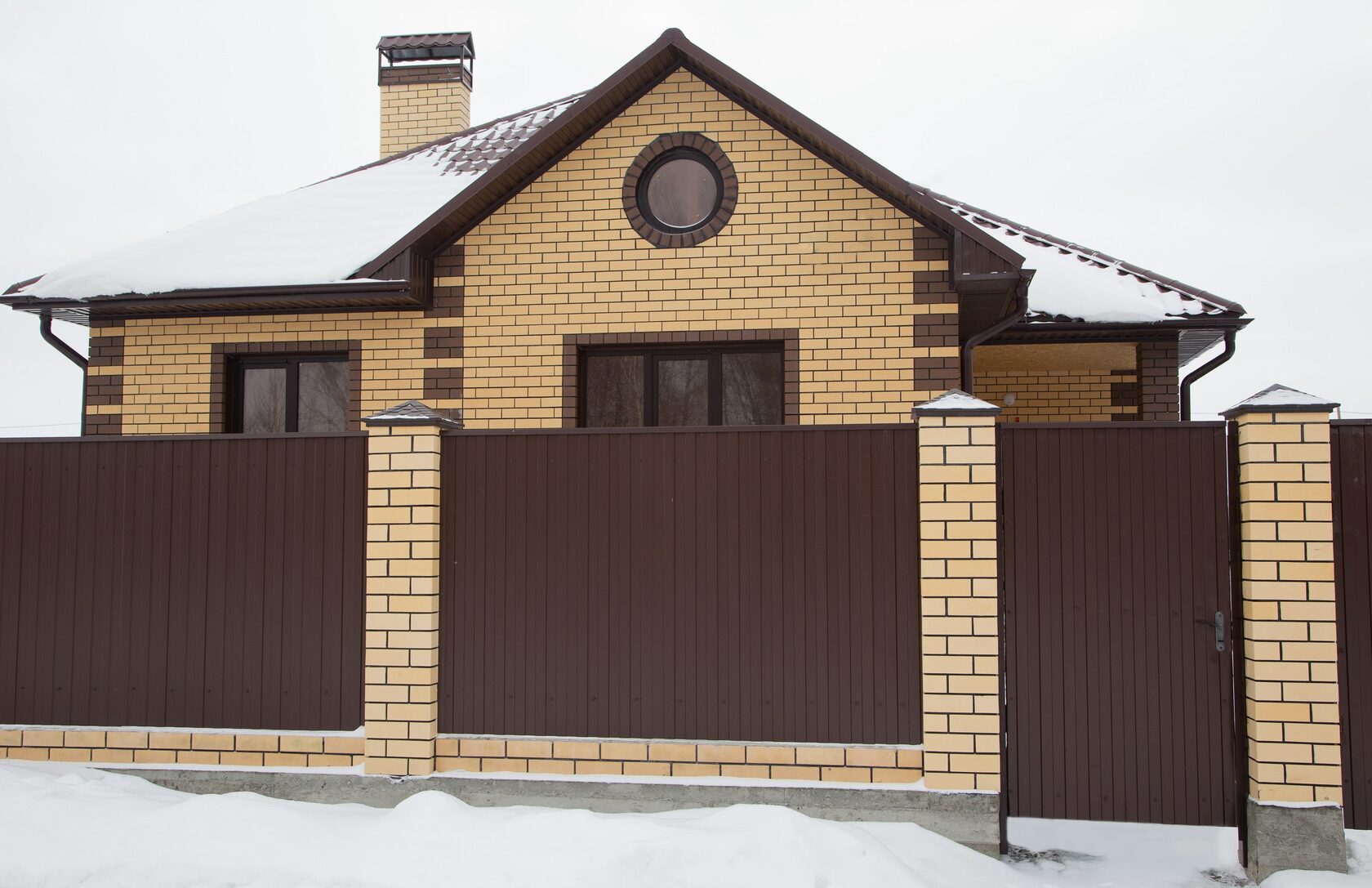 Дом из кирпича сахара