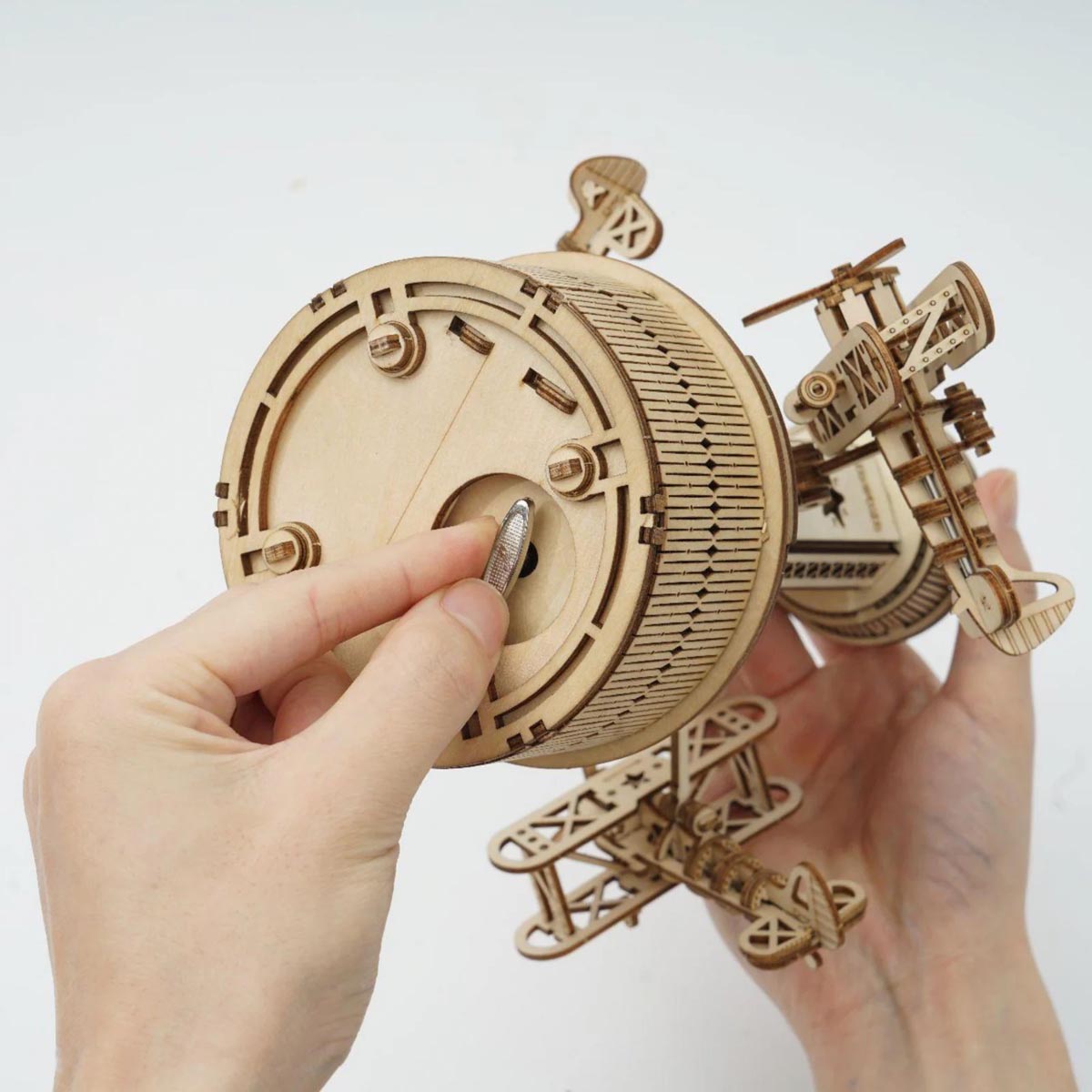 Конструктор музыкальный 3d. UGEARS Глобус 70128. Сборная модель UGEARS Глобус. 3d-пазл UGEARS Глобус. Югирс Глобус.