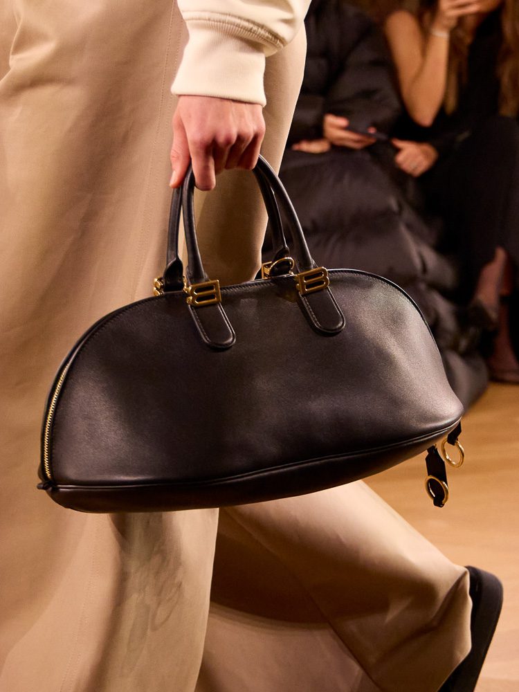 Balenciaga Весна 2026 Сумки12