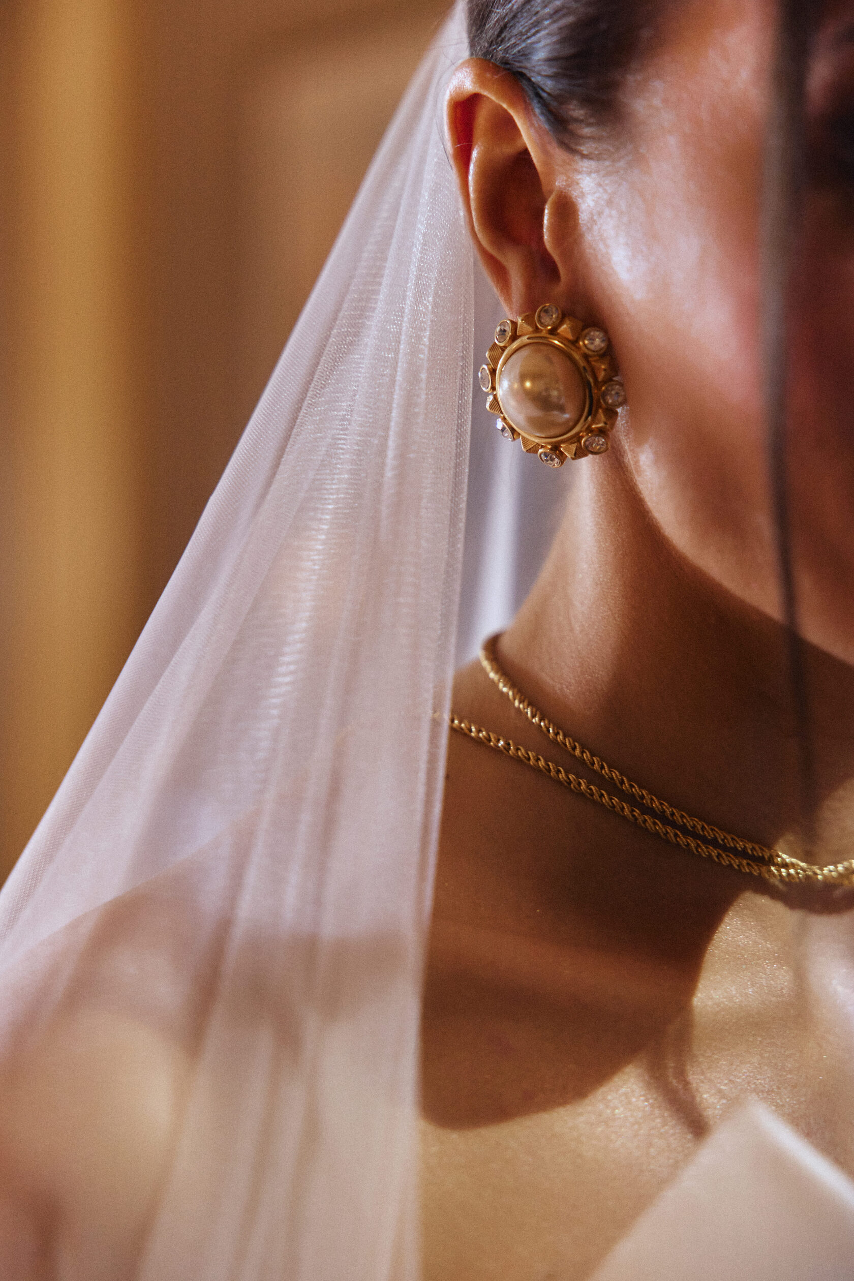 детали свадебного образа невесты