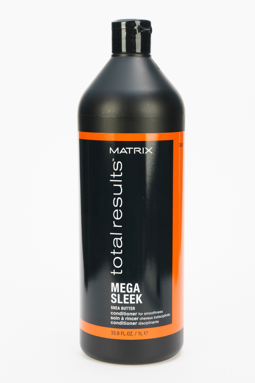 Озон матрикс для волос. Matrix total Results Mega sleek Conditioner. Matrix кондиционер total Results so Silver, для питания сухих волос блонд, 300 мл. Матрикс для гладкости волос. Матрикс мега слик кондиционер.