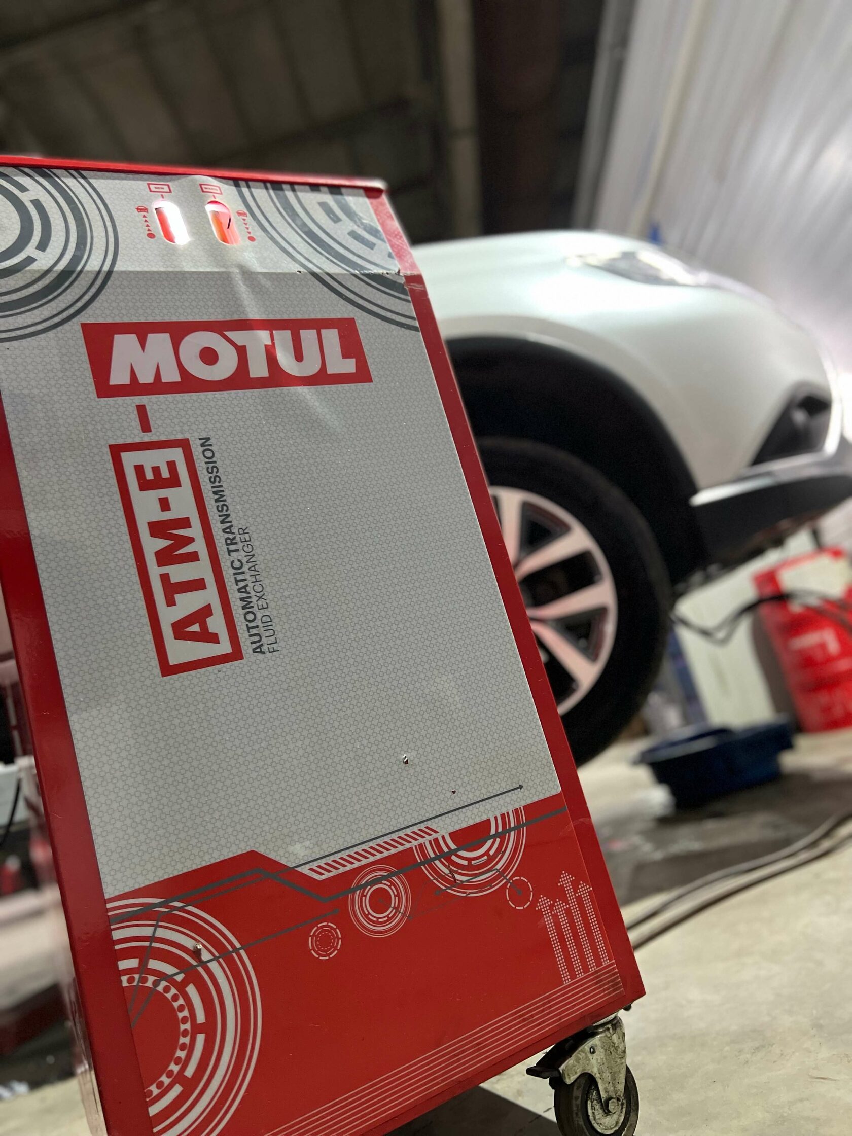 Motul ATF 6. Motul CVT. Аппаратная замена масла в АКПП. Масло для коробки автомат Мотул.