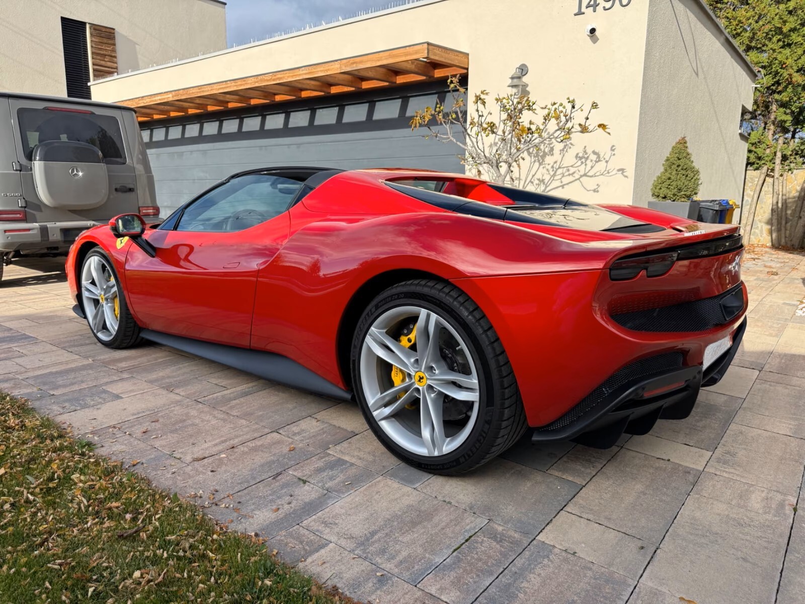 296 GTS alternate representative view