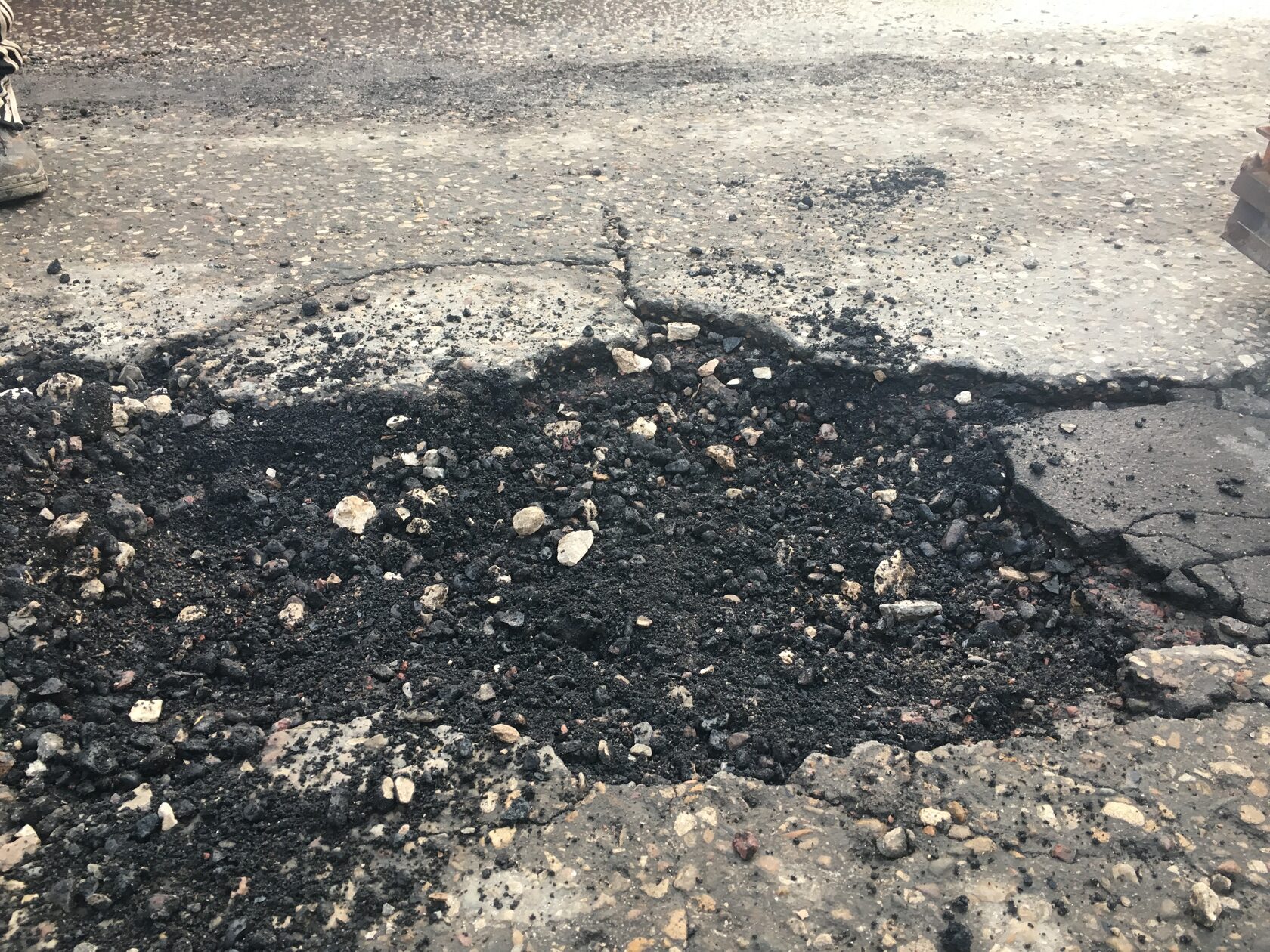 дефект асфальта