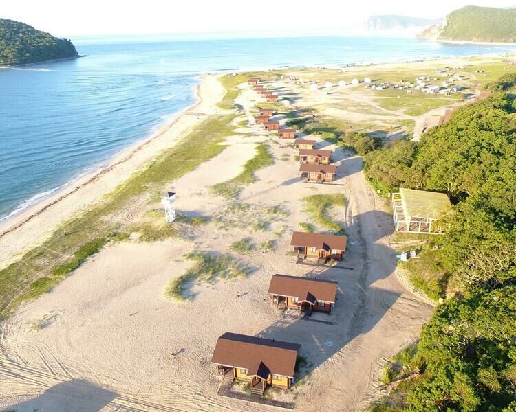 Глэмпинг на берегу Японского моря