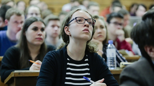 студенты на лекции новые обязательные предметы в вузах