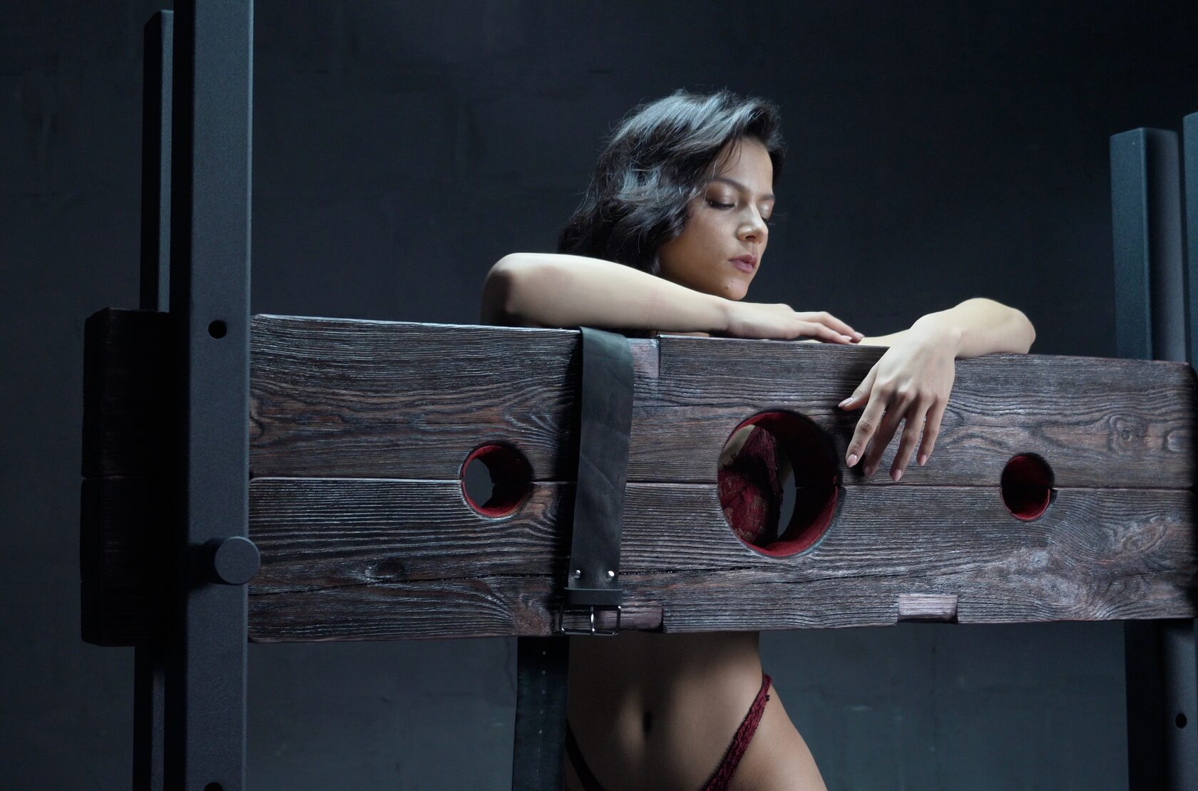 Эмма Уинстон порно фотосуреттер