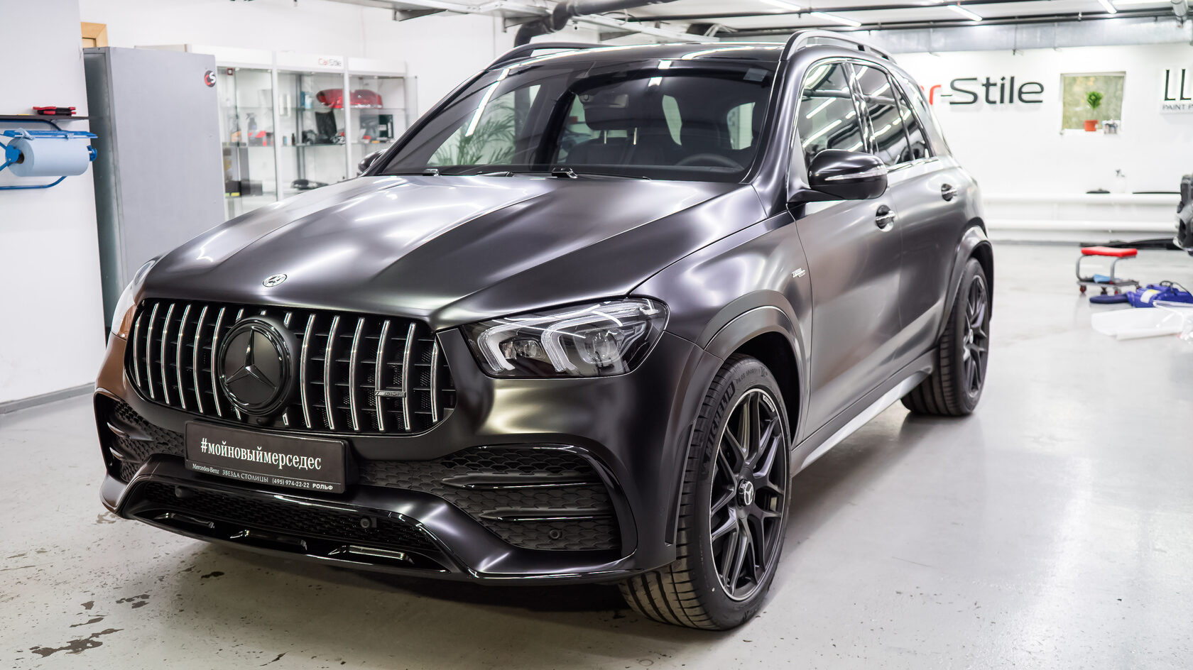 Оклейка кузова Mercedes GLE матовой пленкой Suntek