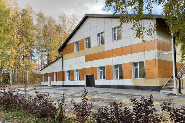 <div style="font-size: 20px;" data-customstyle="yes"><strong style="font-family: Muller;">Административное здание</strong></div>