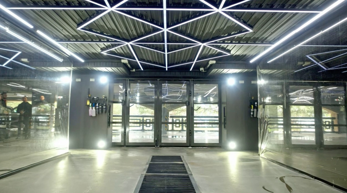 BIG BOSS Detailing Center, Казань — складные ворота