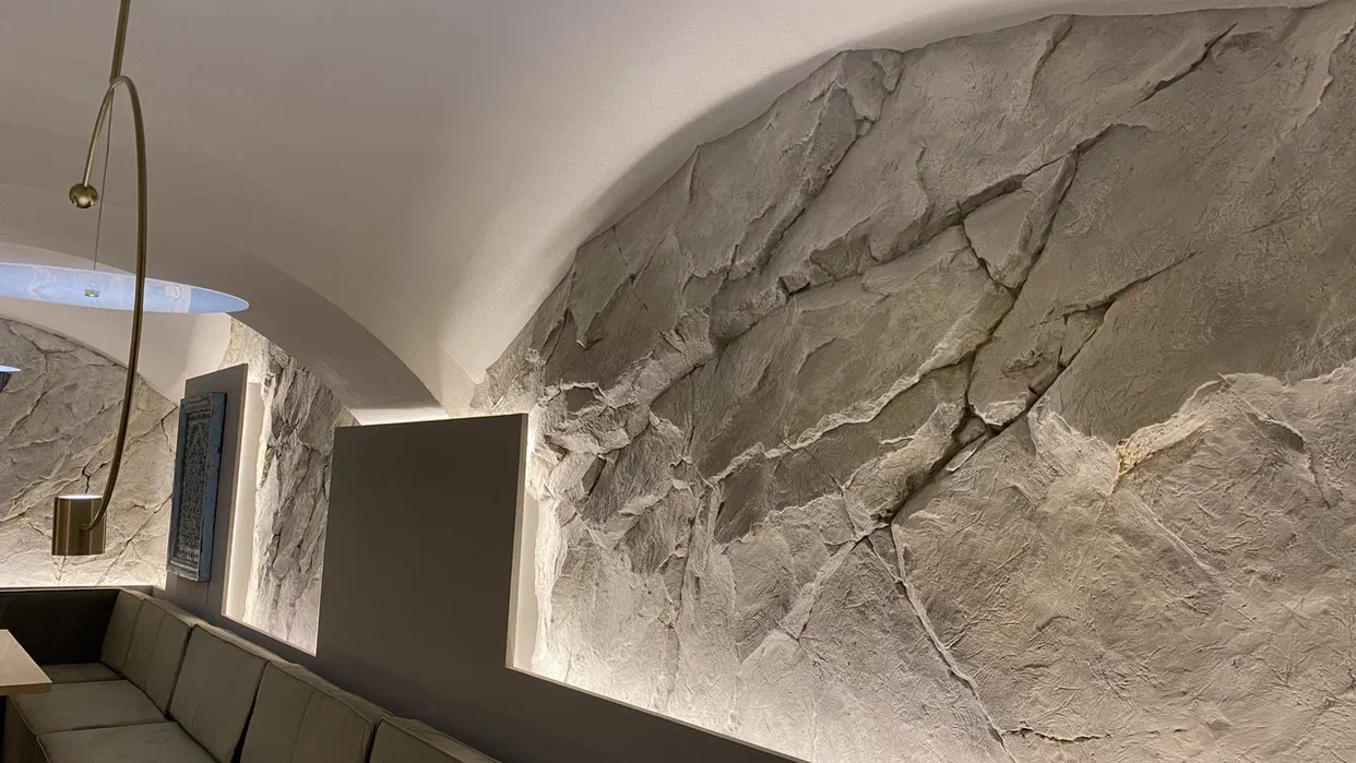 Искусственные скалы из бетона, эксклюзивный дизайн интерьера, скалы ручной работы