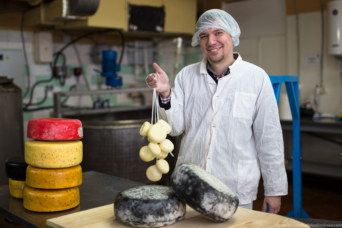 сыр ирбитский молочный завод. кража сыра на молочном заводе. кража сыра на молочном заводе. кража сыра. сырный завод в рубцовске.