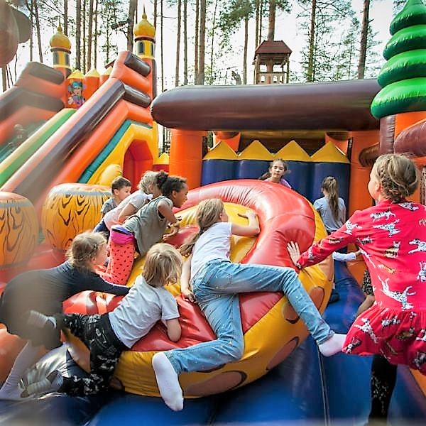 Фэмили парк саров. Family Park Белгород. Фэмили парк Иваново. Фэмили парк красный Яр. Фэмили парк Усть качка.