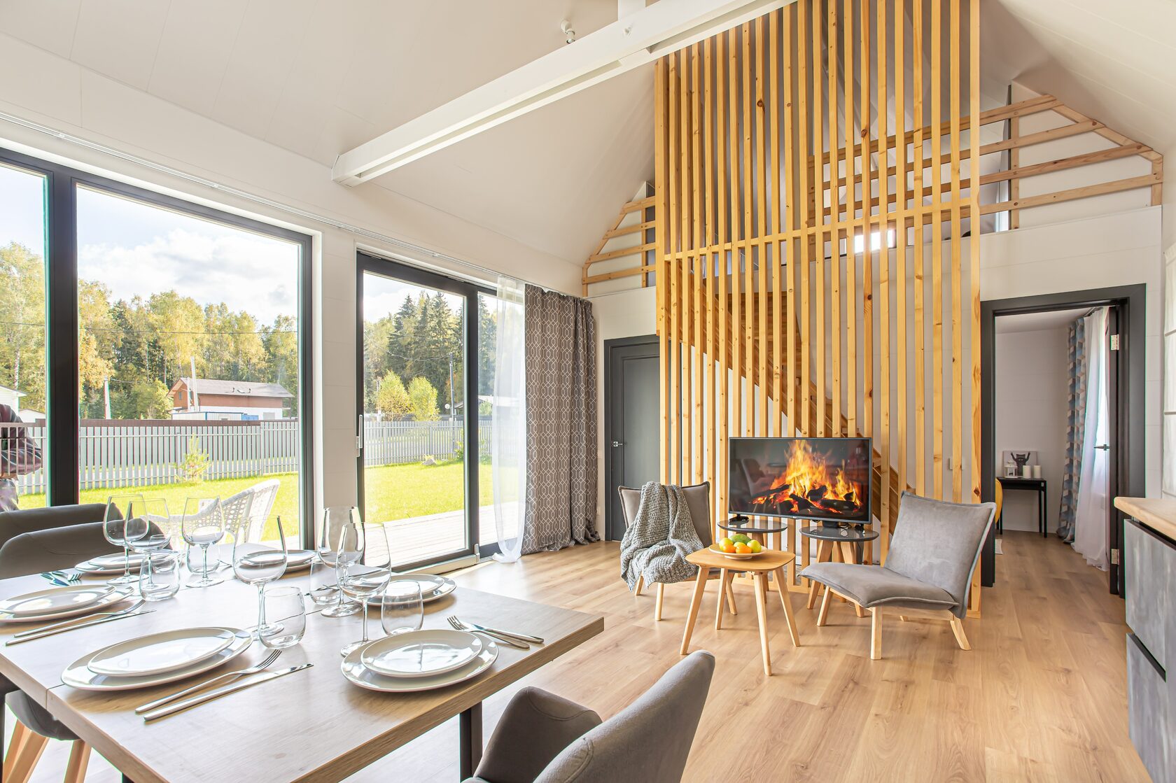 Гостиная со вторым светом