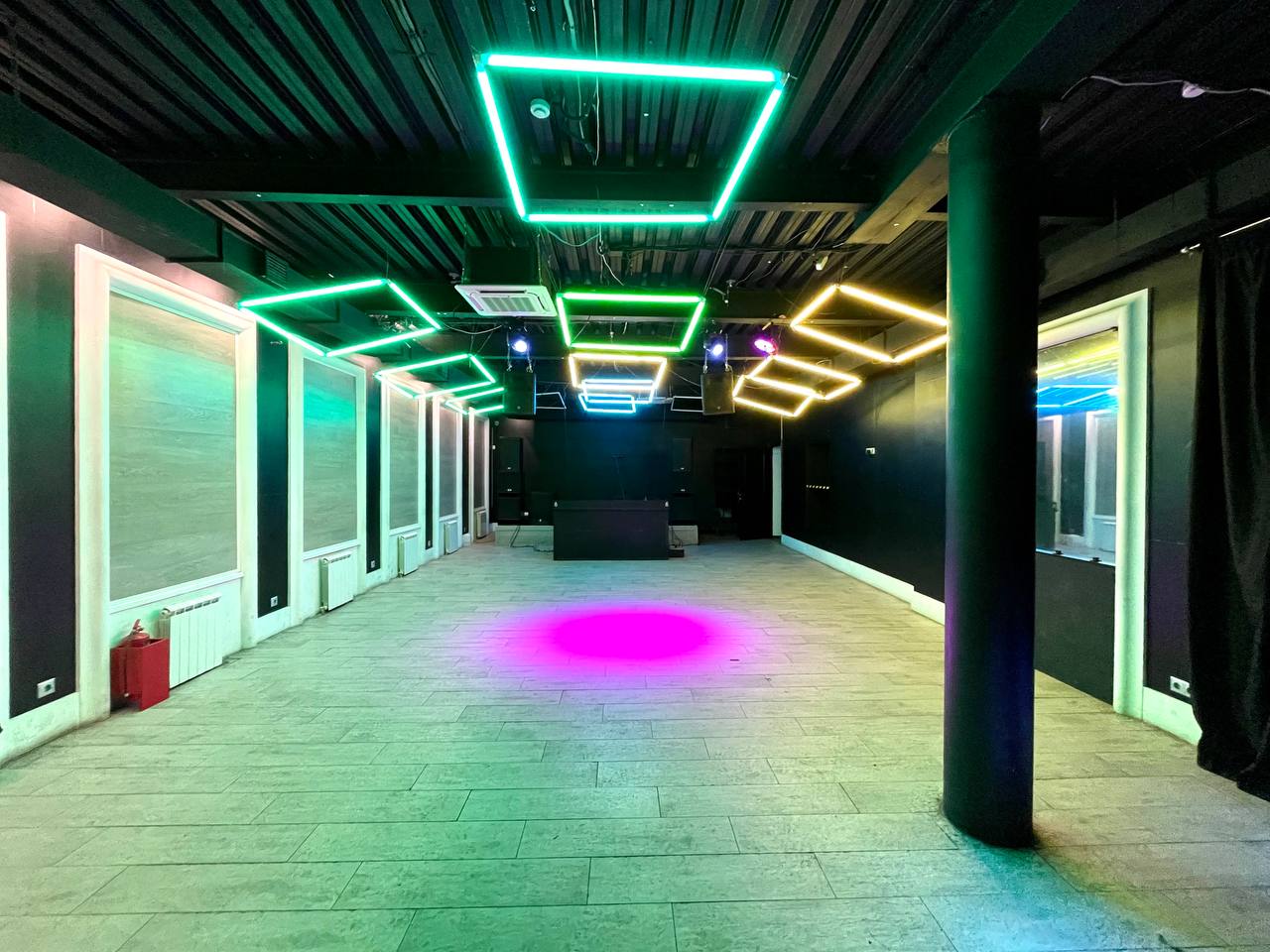 NEON LOFT Для мероприятий на Нариманова by tusavisa.ru Казань