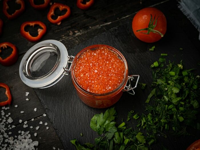 Красная икра кижуча зернистая 1 кг купить в Москве.