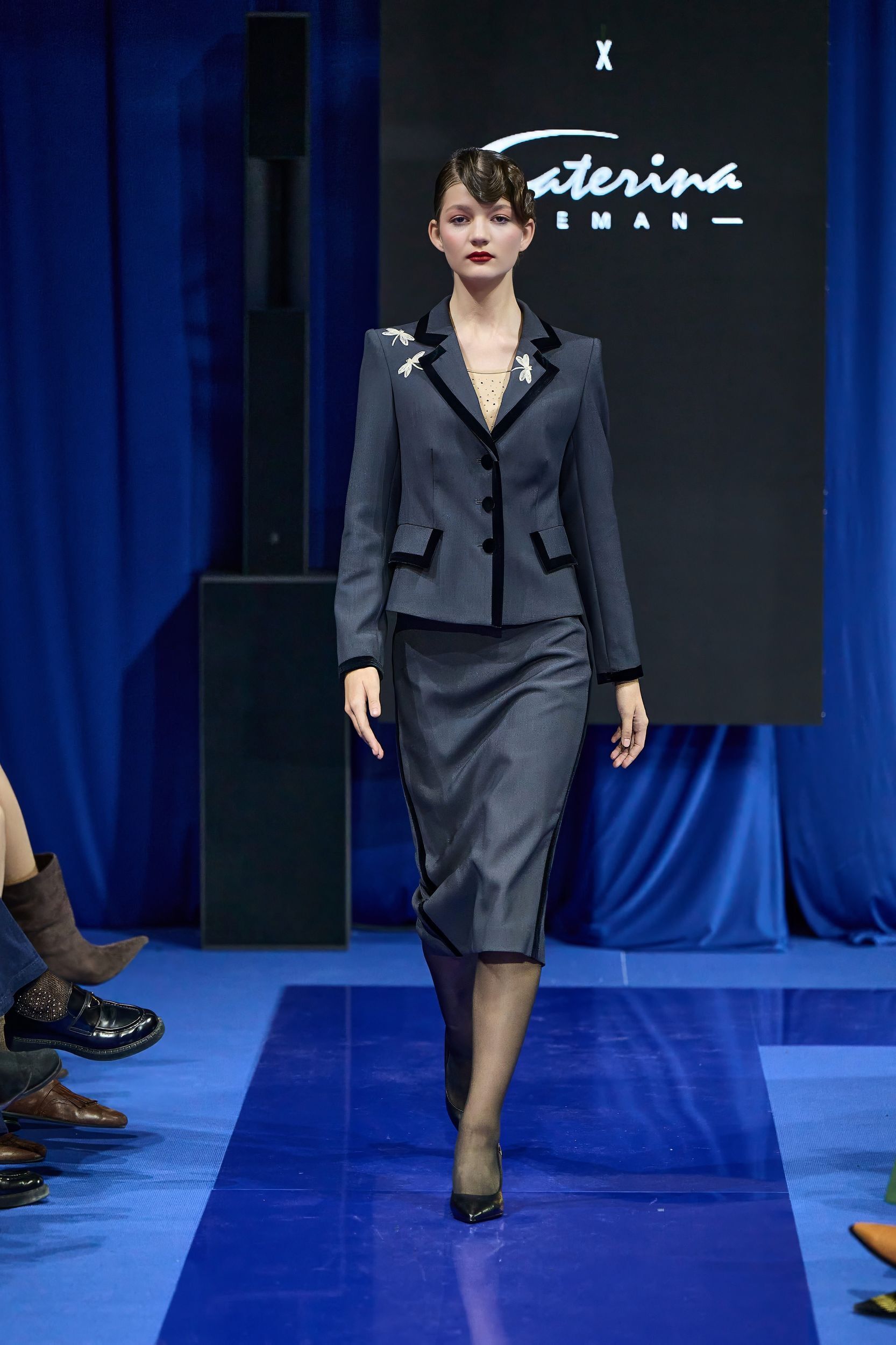Модель агентства на показе Caterina Leman — Неделя моды, fashion-портфолио