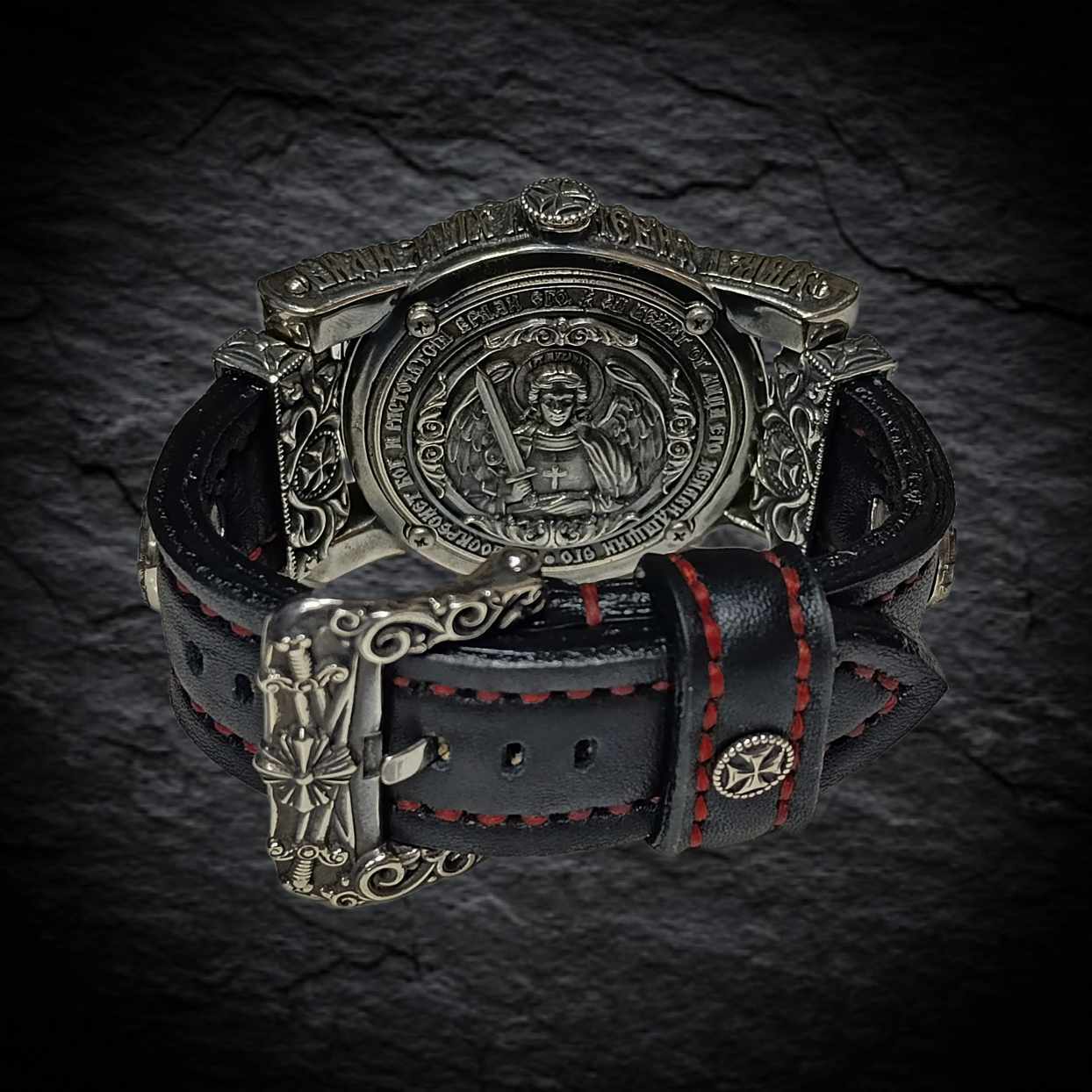 наручные именные часы на заказ, часы на заказ мужские, брутальные часы.