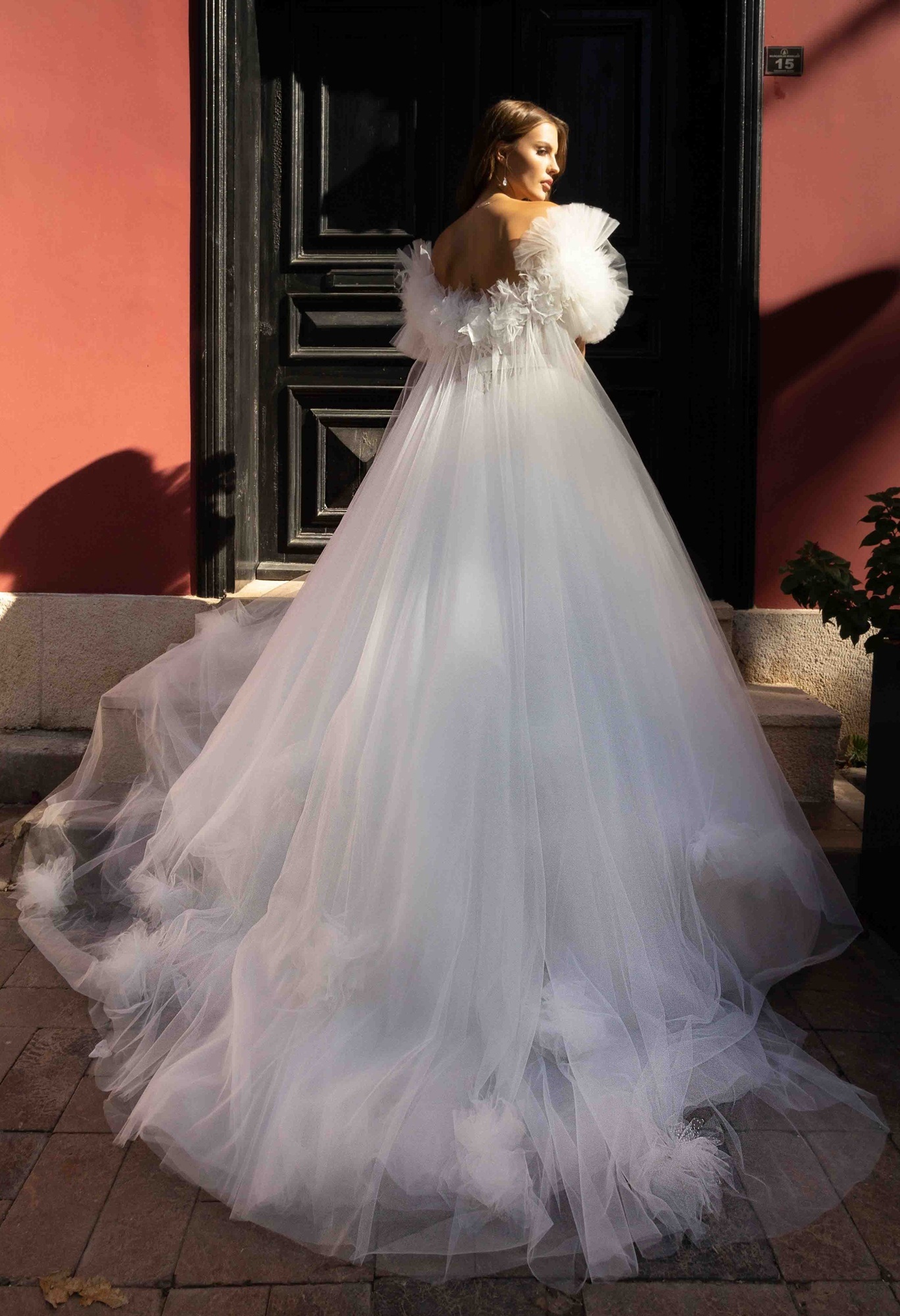 Свадебное платье пышная юбка со шлейфом