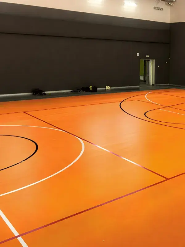 укладка спортивного пола