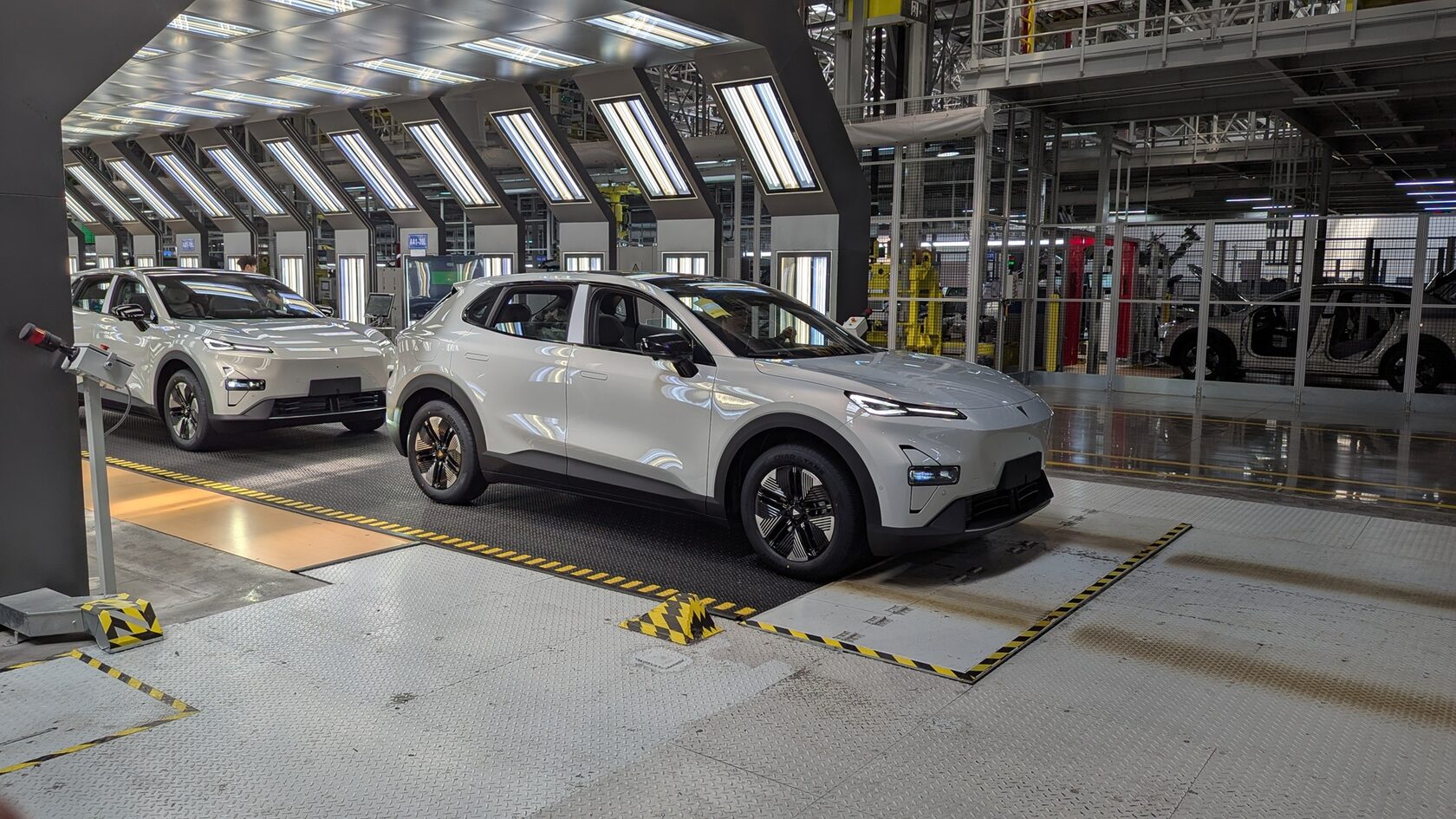 Changan. Производство передовых электромобилей и силовых установок в Китае