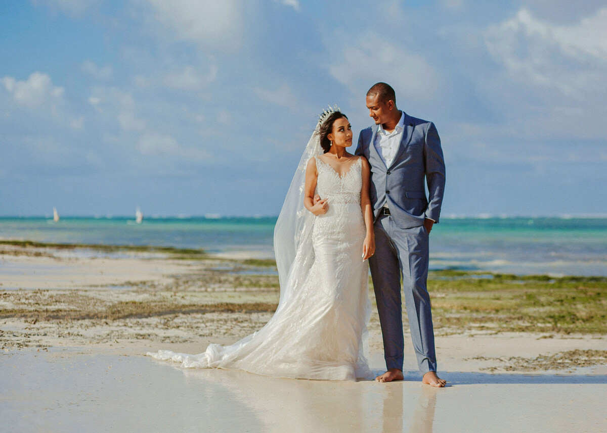 Romantic Kenya Beach Honeymoon Photography — Jafassam Studio - Diani beach Mombasa Malindi Watamu Lamu photo session best photographer