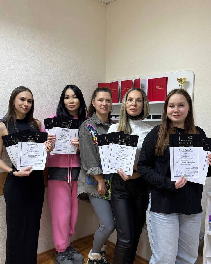 Ученицы курса PRO-Мастер маникюра с сертификатами ISnail, фото 10