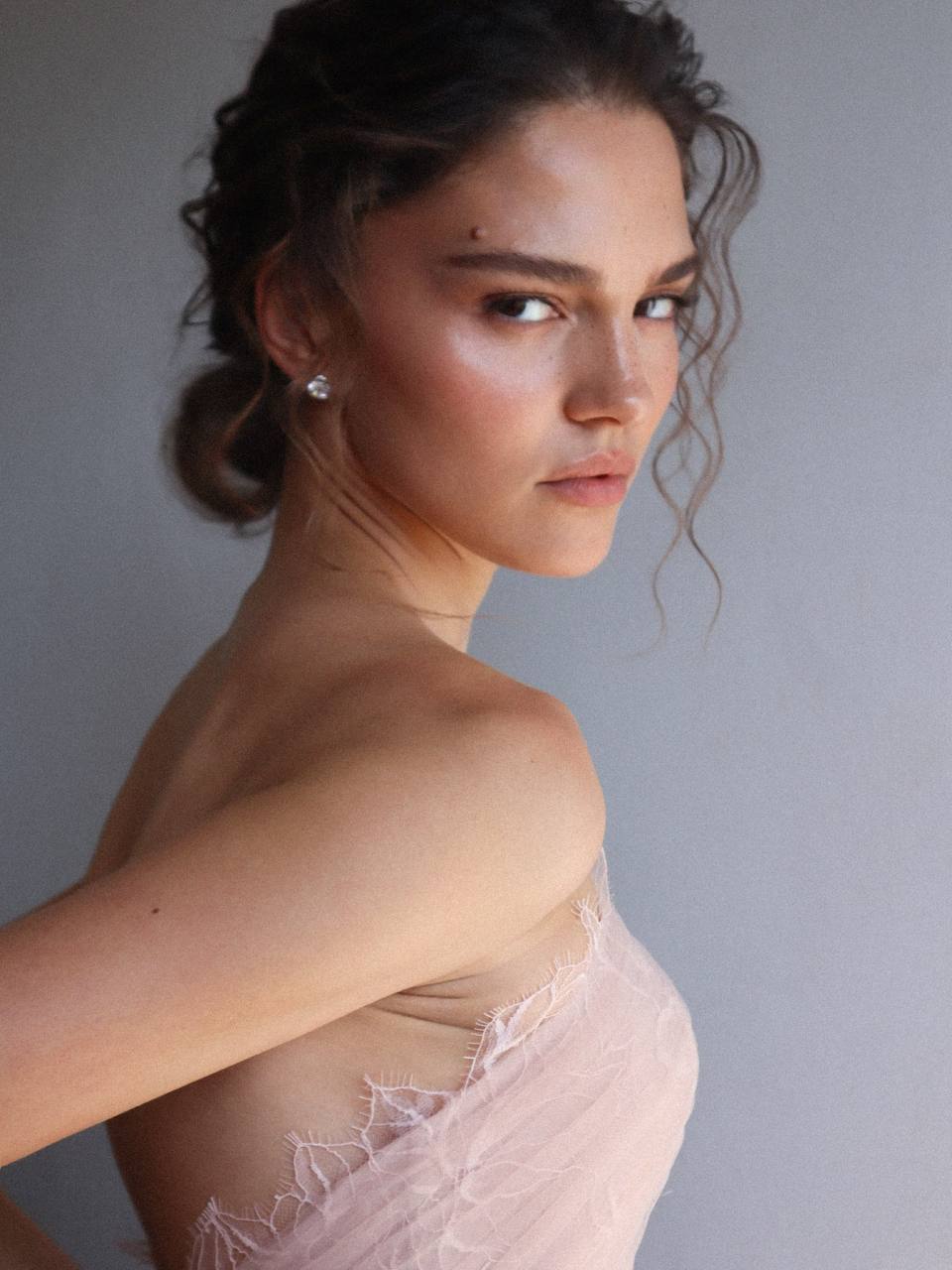 Анна Рос
