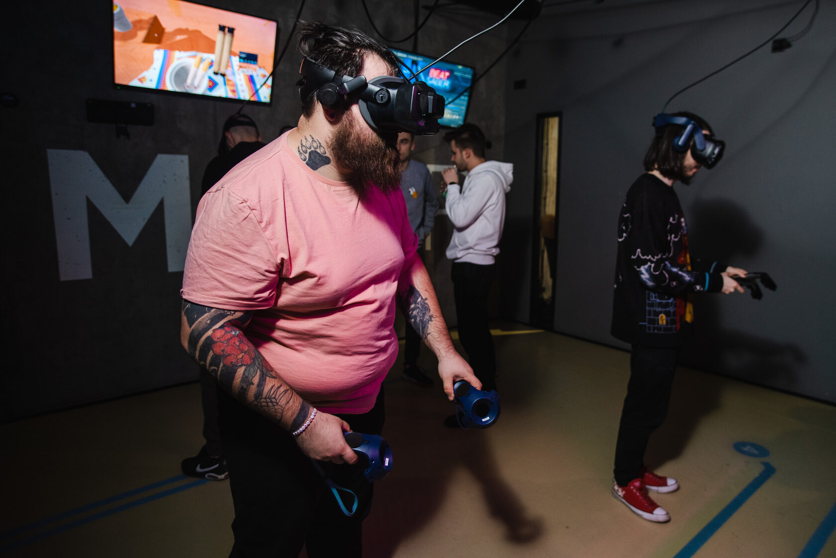 30 минут VR-игр в подарок компаниям от 3 игроков.