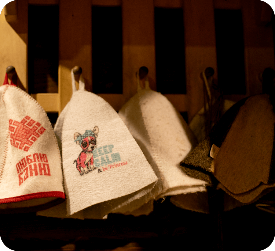 Почему важно надевать банную шапку?