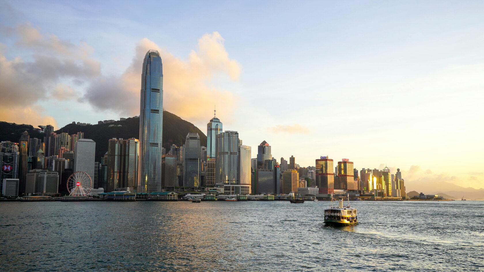Бухта Виктория. Гонконг. Китай.